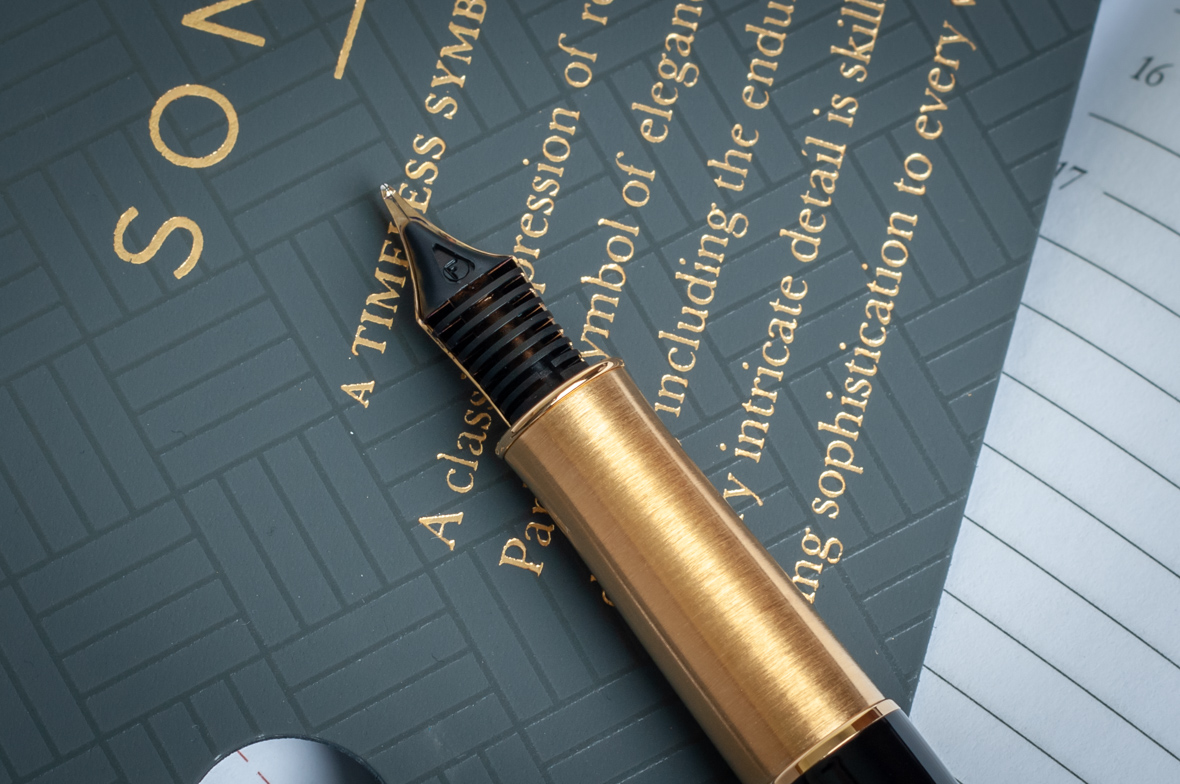 Перьевая ручка parker sonnet laque black gt 18k Перьевая ручка Parker Sonnet Laque Black GT 18K